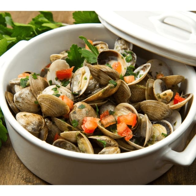 Baked Clams (6 pcs).
